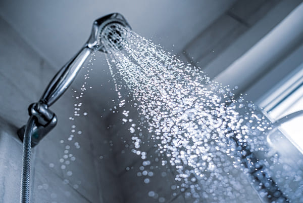 Ciekawe sposoby na zaaranżowanie przestrzeni prysznicowej